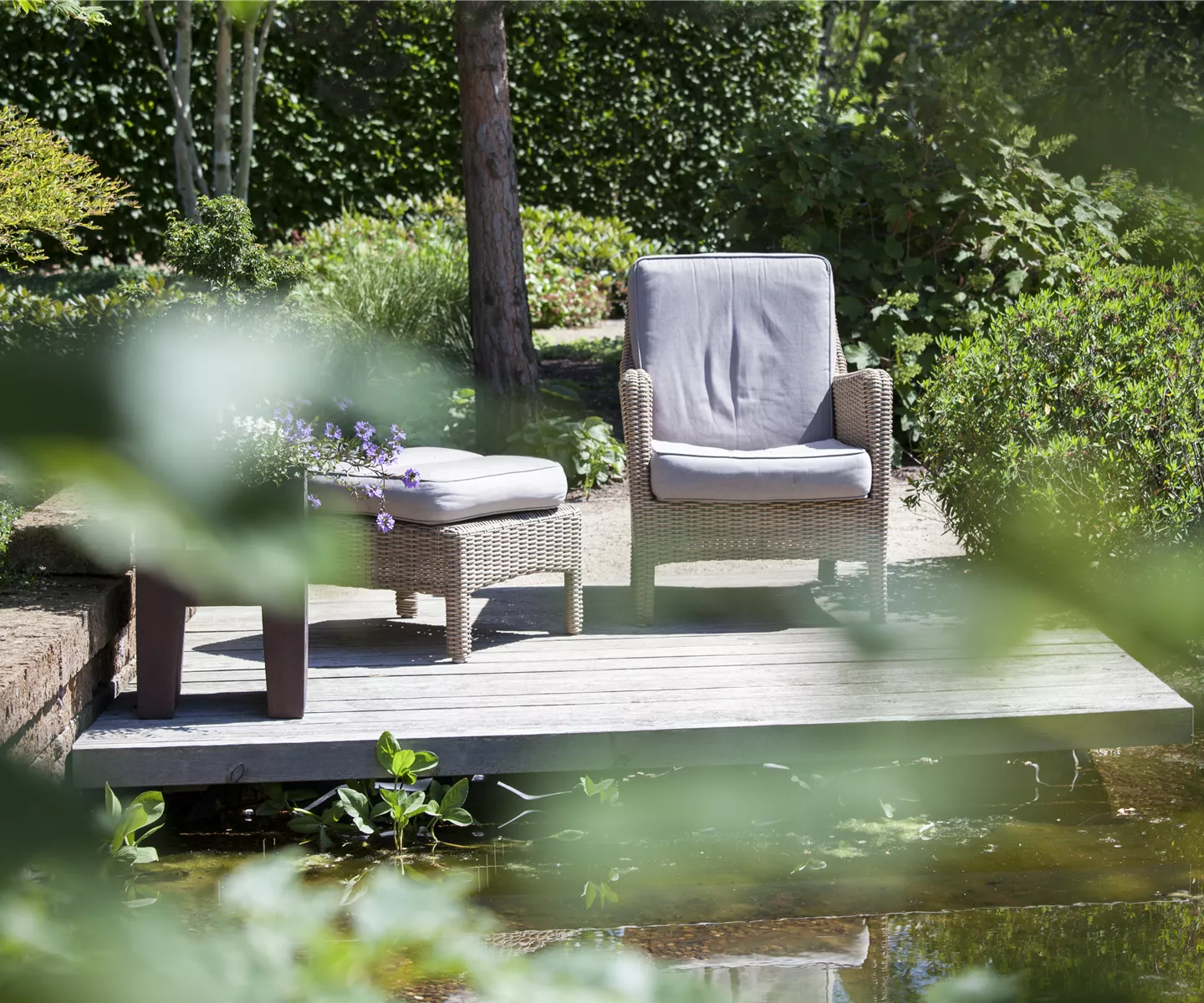 Die grüne Oase: die Terrasse in einen Garten verwandeln